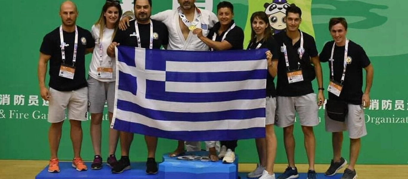 Χρυσό μετάλλιο ο Γιώργος Πετράκης – Στη πρώτη θέση η Αθλητική Ένωση Αστυνομικών Ελλάδος